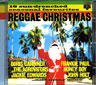 Omslag: Reggae Christmas med jultomte på stranden och grönt, gult och rött upptill